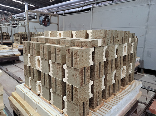 水泥窯預(yù)熱器用耐火材料施工后應(yīng)該怎樣烘烤